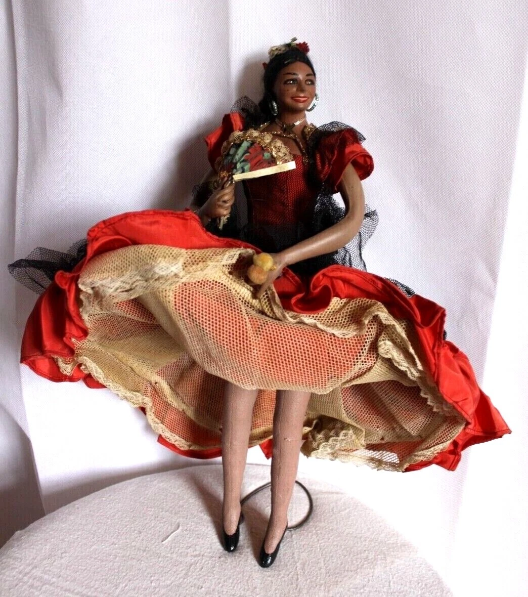 Vintage kitsch 1960s flamenco dancer Spanish 17