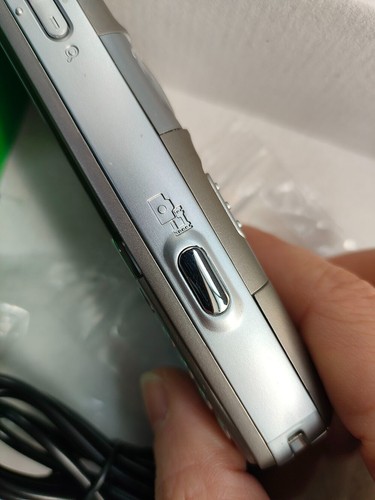 Sony Ericsson W800 Unlocked 2G english multi-language phone - Afbeelding 11 van 20