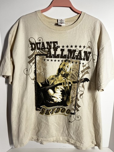 Duane Allman Pack-Tan Remember Sky Dog XL T-Shirt & Anthology CD Sets - Picture 3 of 13