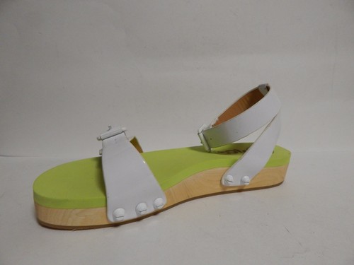 Flogg Noelle Sandal 7.5 M White patent Rubber New with Box - Picture 2 of 6
