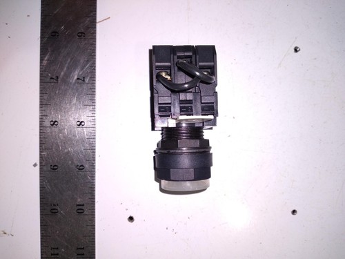 EATON CUTLER HAMMER E22B1 SER A1 ILUMINTED SWITCH  - Picture 2 of 5