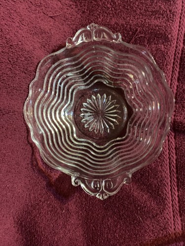 Ciotola porta caramelle in vetro trasparente ondulato noce piatto ancoraggio modello gancio #17 vintage 7,25"