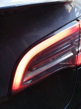 107740200G R&Uuml;CKLEUCHTE INNEN RECHTS / 1052149 F&Uuml;R TESLA MODEL 3 EV