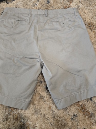 Pantalones Cortos Polo Ralph Lauren Para Hombres Chino Elastizados Calce Ajustado - 33" Cintura Gris - Imagen 5 de 5