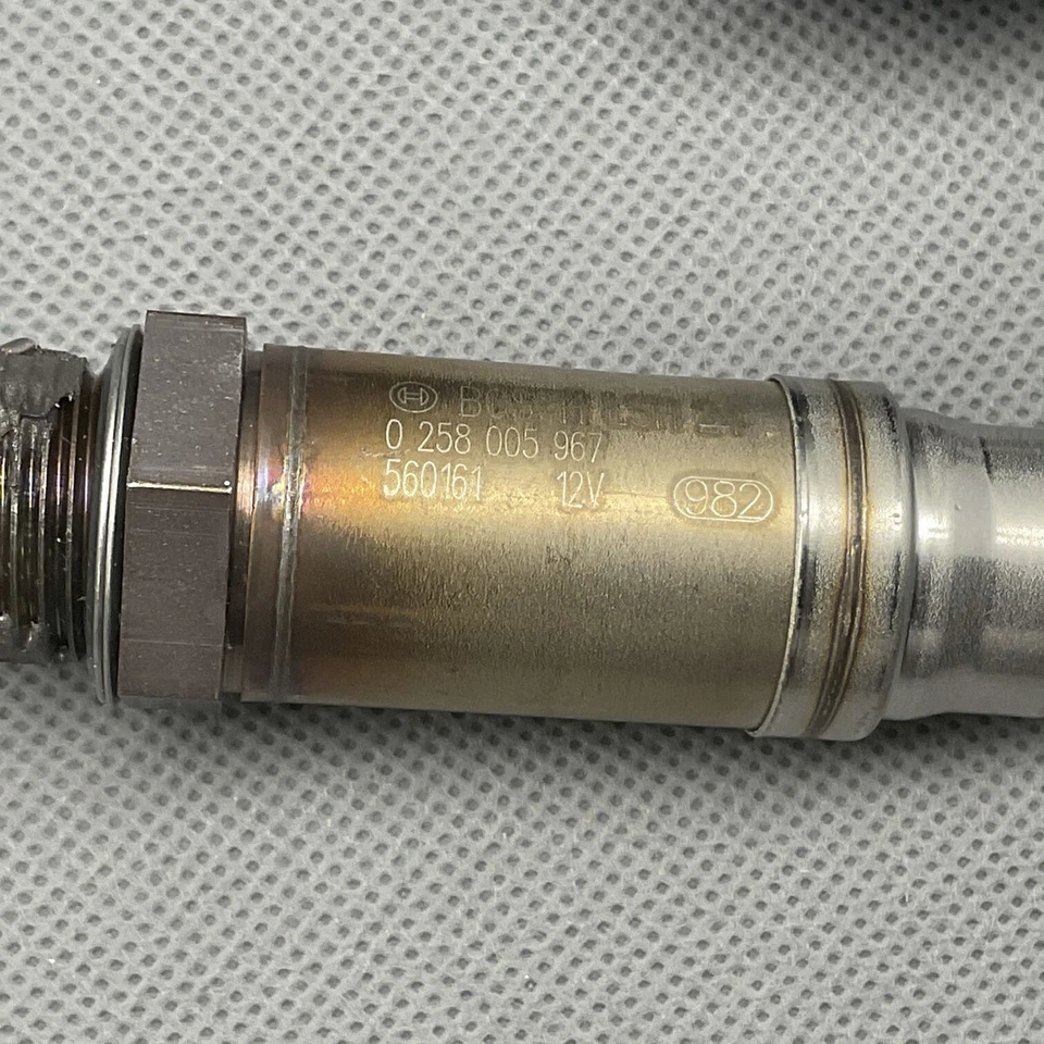 Sensor de oxígeno OE Bosch O2 15967 para Nissan Sentra 2000-2001 1,8 L aguas abajo izquierda Foto 3 de 4