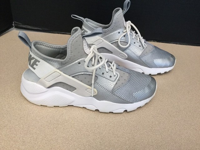 nike air huarache run womens