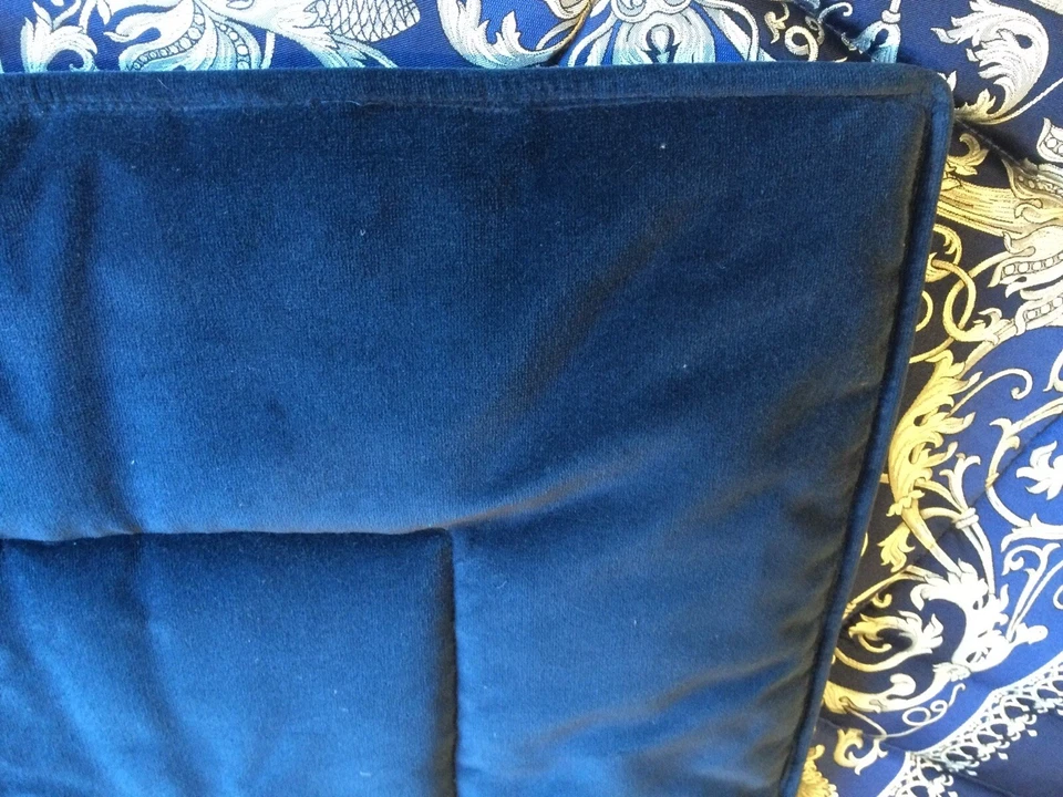 VERSACE King Size Royal Blue And Silver Baroque Comforter Silk and Velvet - Image 4 of 4