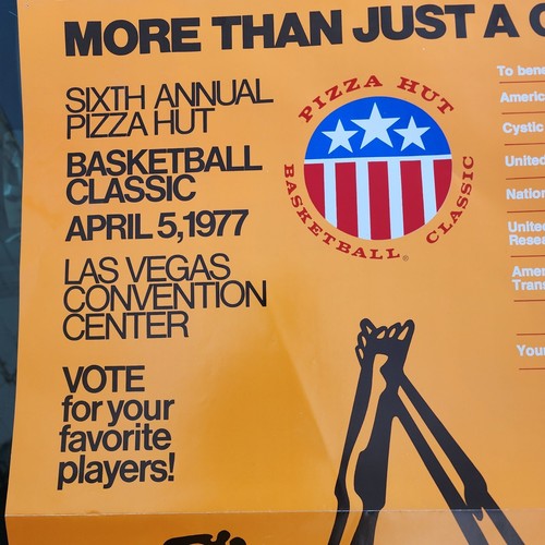 De colección MCM 1977 Pizza Hut sexto póster clásico anual de baloncesto ¡raro! - Imagen 2 de 3