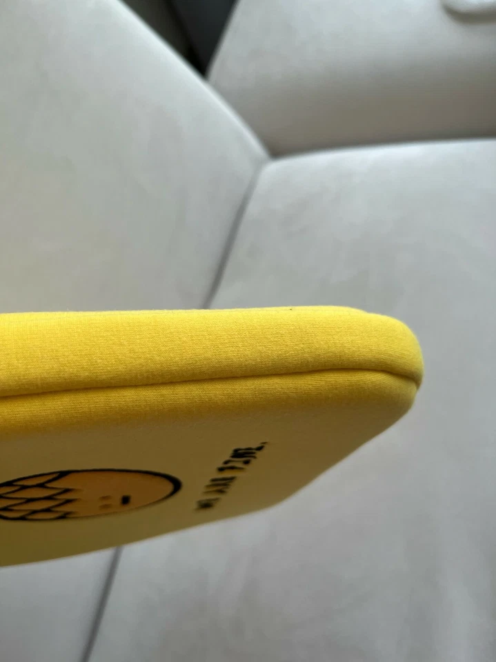 Preciosa funda para tableta de papelería 11 pulgadas amarilla piña iPad diseño Corea Foto 4 de 4