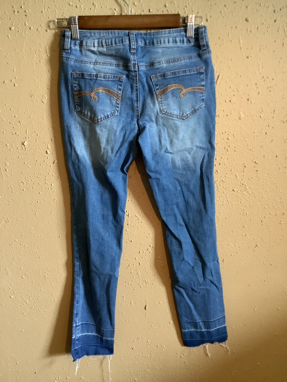 Picture 4 of 5