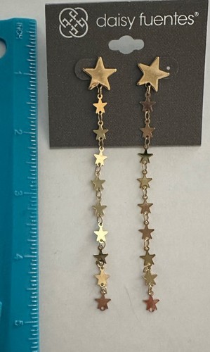 NEW Daisy Fuentes Star Earrings Gold Tone Dangle Beautiful NEW - Picture 2 of 4