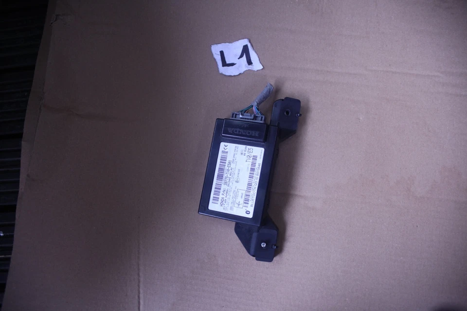 MÓDULO DE CONTROL BLUETOOTH HONDA CIVIC USADO BUEN ESTADO 39775TV0E501 Foto 2 de 4