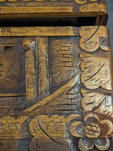 Vintage Camphor Wood Chinese Oriental Hand Carved Wood Jewelry Box 10" X 5.5" - Picture 14 of 24