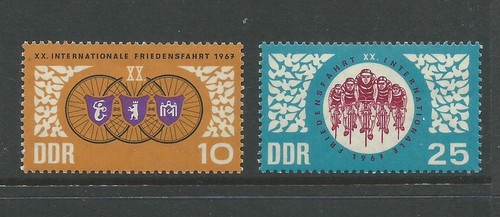 1967 20th Anniversary of Warsaw - Berlin - Prague Cycle Race Set of 2 SG E 997 -