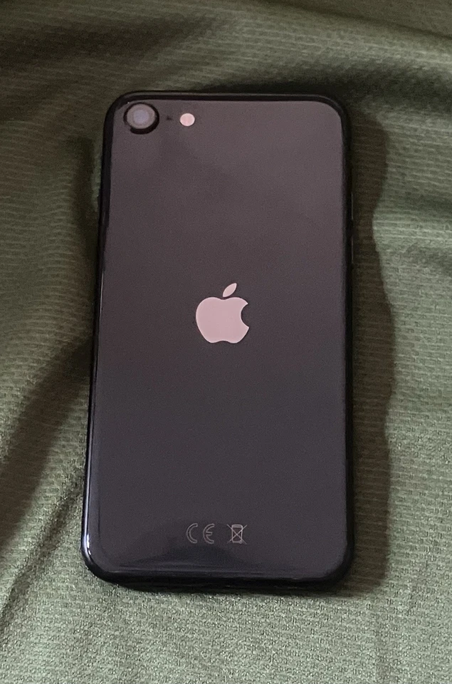 Apple iPhone SE (2020) · 256GB, photo 2 of 5