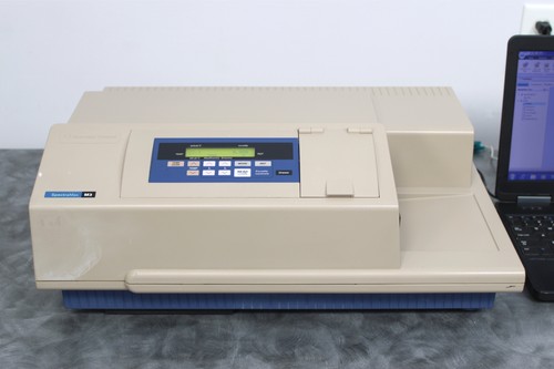 Molecular Devices SpectraMax M3 Multi-Mode Microplate Reader and Laptop - Picture 10 of 14