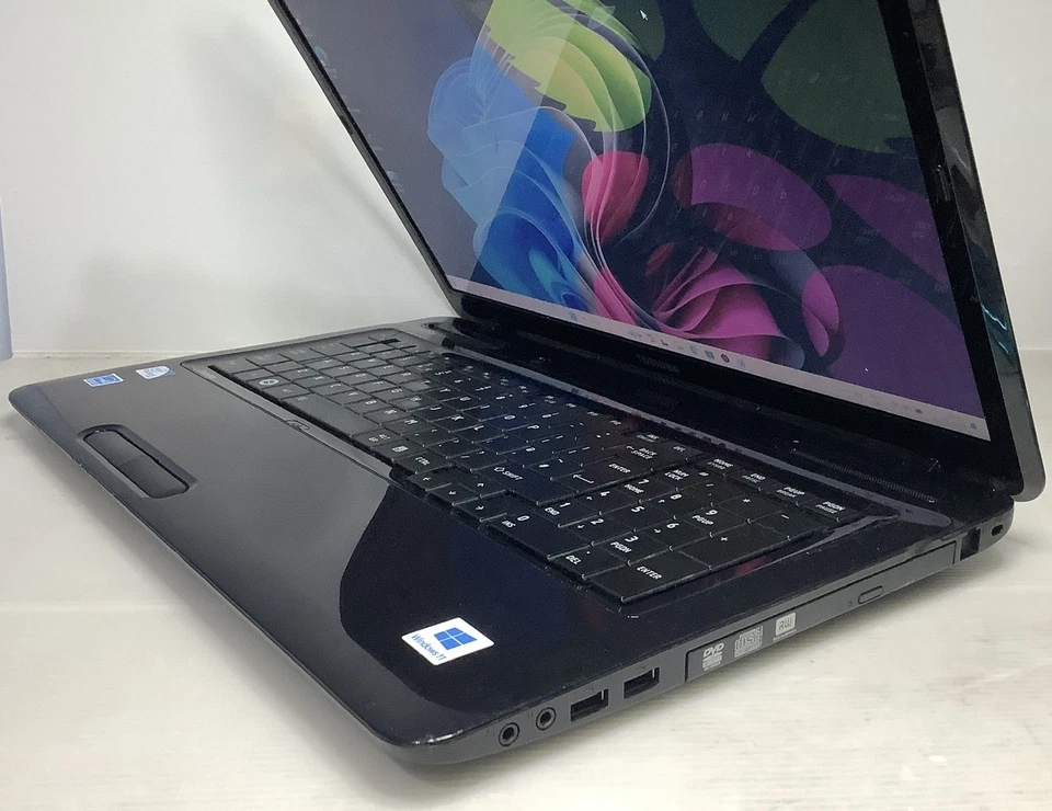 17.3”Toshiba Satellite L670-1H1,INTEL PENTIUM@2.30GHz,8GB RAM,120GB SSD,WIN 11 - Image 4 of 4