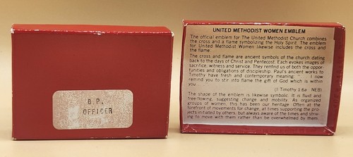 Vintage Women's United Methodist Goldtone Lapel Pin w/Chain and Gavel, BRAND NEW - Picture 12 of 13