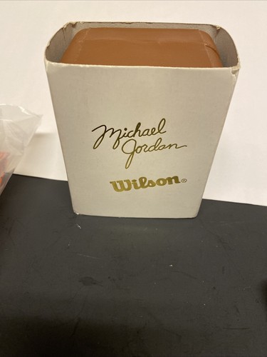 RARE Wilson MICHAEL JORDAN GLO WATCH “He’s Back” in Leather Case, NEW with bag - Picture 7 of 7