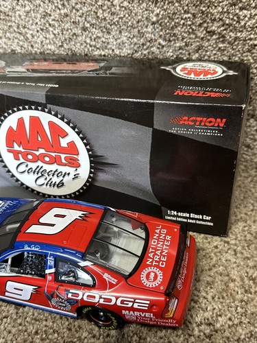 ‘01 Action Mac Tools Collector’s Club Bill Elliot #9 Dodge Spider-Man Stock Car - Picture 3 of 5