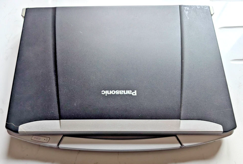 Vintage Panasonic Toughbook CF-F8 , Port Replicator and charger , Lubuntu 24.04 - Image 4 of 4