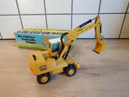LIEBHERR A921 Série B-Hydraulik bagger CONRAD-1:50 avec boîte-Pelle - Picture 2 of 4