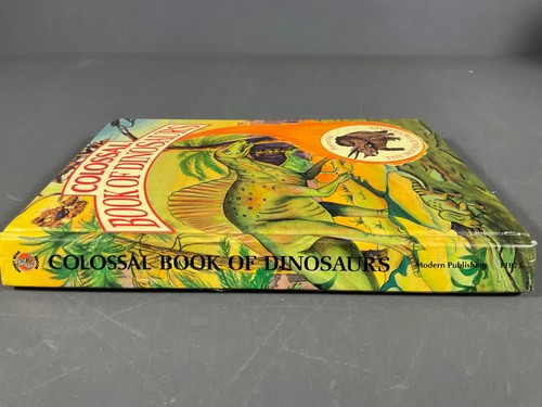 Colossal Book Of Dinosaurs Featuring The Dinosaur Dictionary VTG HC Book 1989 - Foto 6 di 24