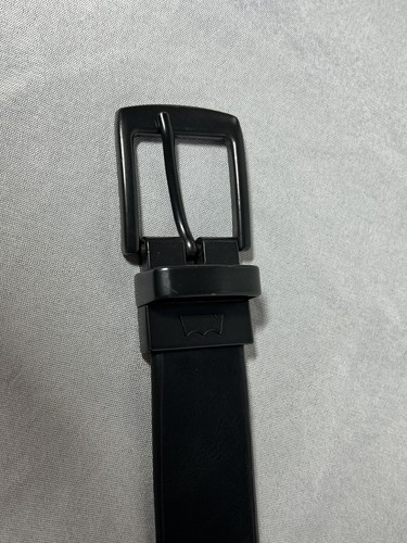LEVI'S Reversible Black / Brown Belt Men's Size M 26 - 28 - Picture 5 of 10