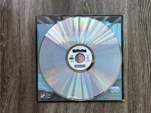 Wes Cravens A Nightmare on Elm Street Laserdisc With Rare MHE Cover Art - Foto 3 di 4
