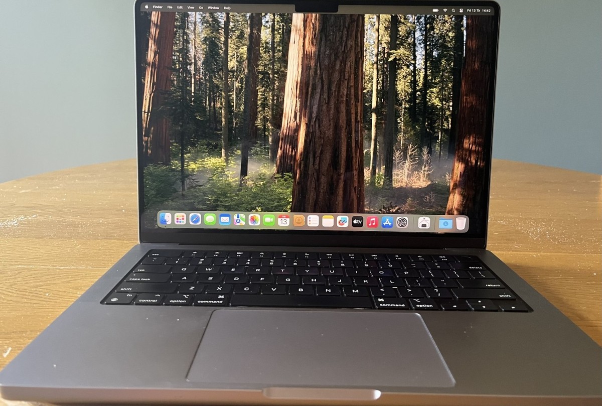 ジ*ナ様 Apple Macbook M1 Pro | 32 GB | 512 Amazon.com: Apple 2021 MacBook Pro with Apple M1 Pro Chip 14