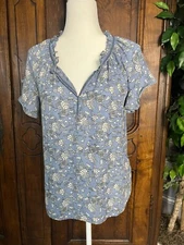 blue floral top women Max Studio size small spring feminine floral blouse