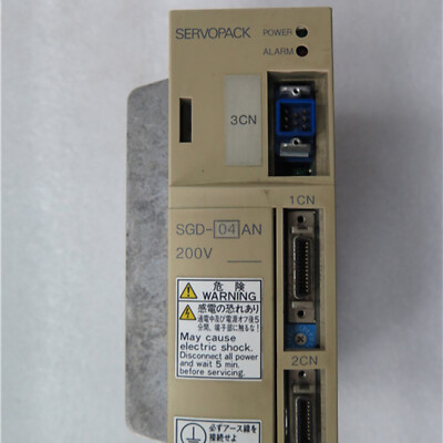 One used Yaskawa SGD-04AN Servo Driver Free shipping