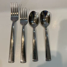 Oneida Perry 18/0 Stainless Flatware Lot Sugar & Cereal Spoon Forks Dinner Salad