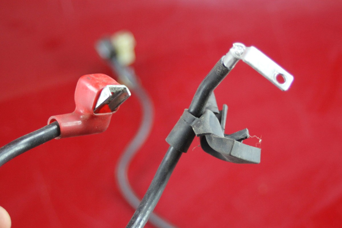2007 2008 kawasaki ninja zx6r NEGATIVE Positive BATTERY CABLE WIRE