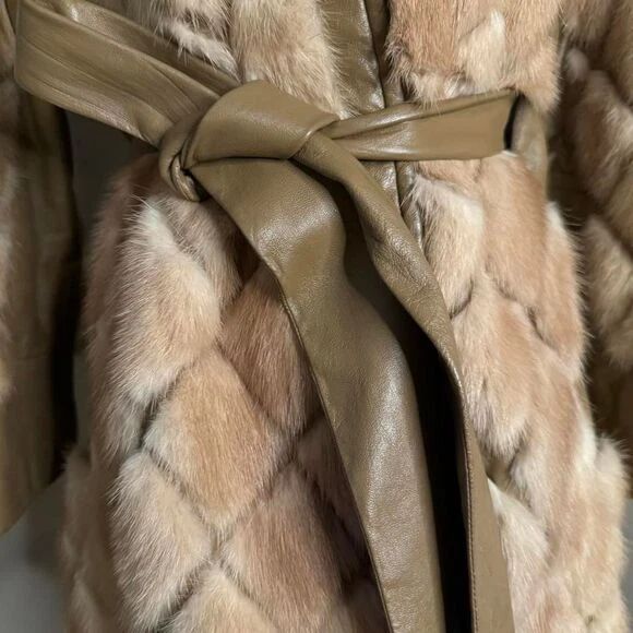 复古毛皮/皮革钻石图案夹克,尺寸 S — 第 2/4 张图片