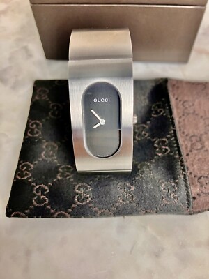 GUCCI 2400S スイス製 レディース 時計 GUCCI 2400S スイス製 レディース 時計