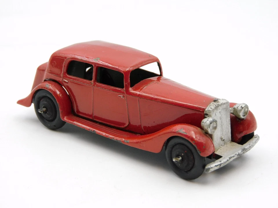 Dinky Toys Daimler Saloon Voiture 30C 1/43 Modèle En Fonte Vintage REPEINT - Photo 2/4