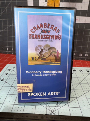 Cranberry Thanksgiving VHS  Spoken Arts Rare 1987 Wende & Harry Devlin