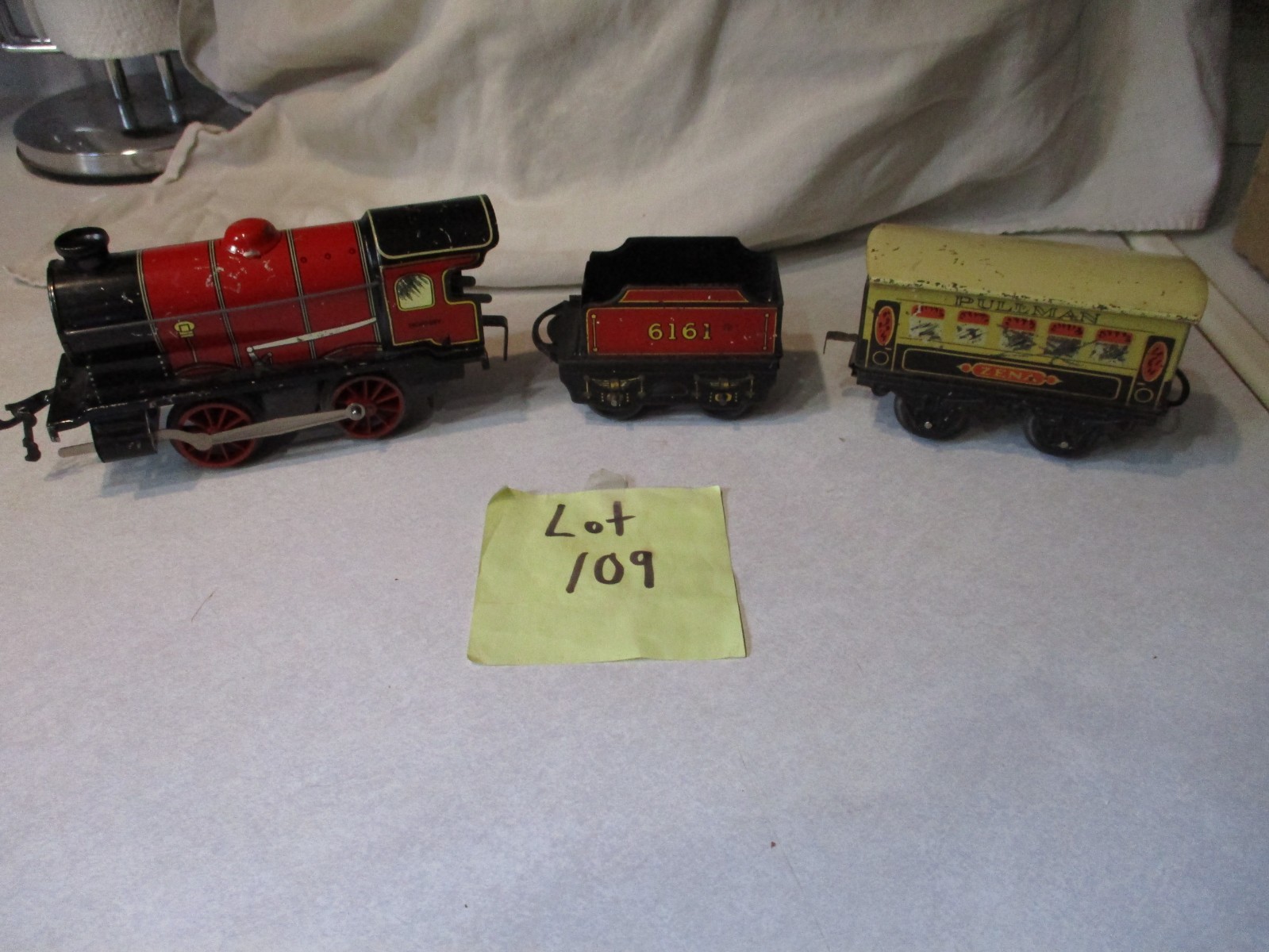 Picture 1 of 3