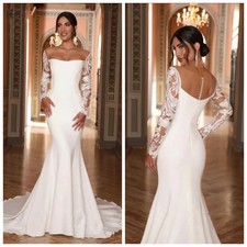 Lace Appliques Mermaid Wedding Dresses Open Back Button Bridal Gown Long Sleeves