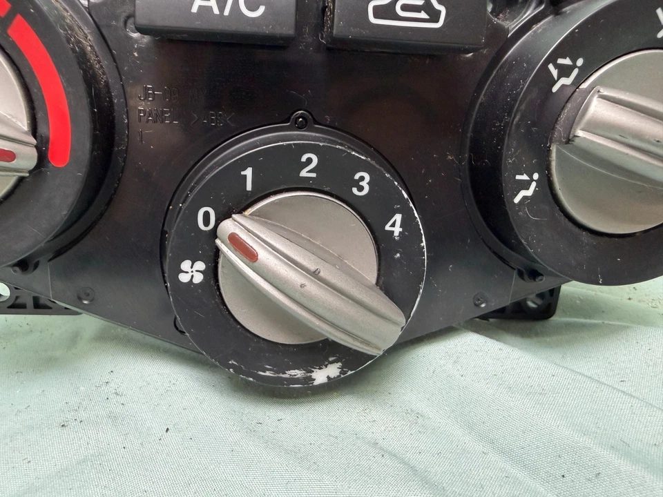 06-11 Kia Rio Tablero AC Calentador Climatizador Control de Temperatura Calor 97250-1GXXX Foto 3 de 4