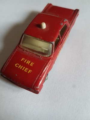 Matchbox Series (Lesney) No. 59  Ford Fairlane Fire Chief's Feuerwehr Fahrzeug