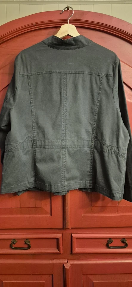 Chaqueta Militar Lane Bryant 18/20 Glam Lentejuelas Bombardero Caqui Verde Cremallera Usada en Excelente Condición Foto 4 de 4