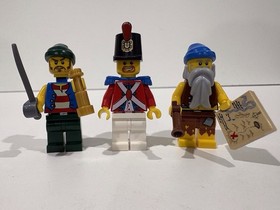 LEGO Pirates: Loot Island (6241) - COMPLETE w/1 Part Substitution