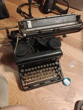 Royal Typewriter Antique  thumbnail