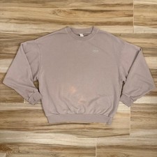 Alo Yoga Accolade Crew Neck Sweatshirt Lavender Purple Chrome Logo Small
