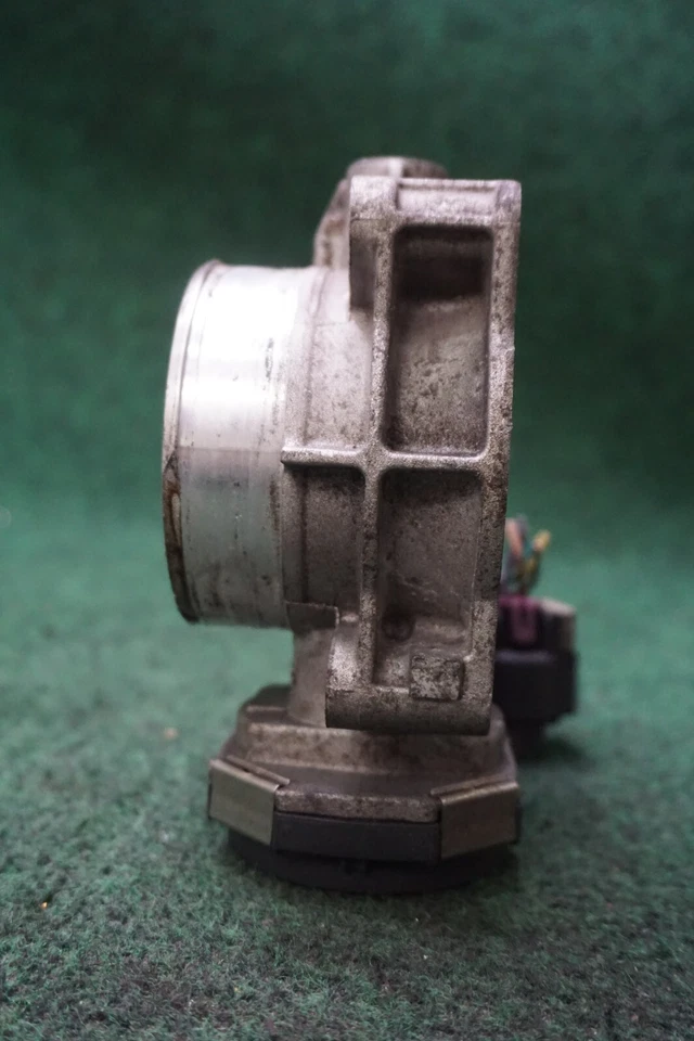 Cadillac SRX 2008 3,6 L carrocería del acelerador OEM 2172253 100.987 millas Foto 2 de 4