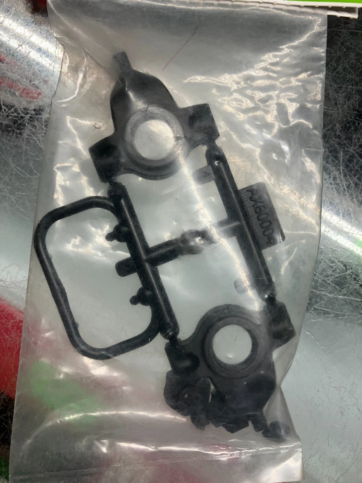 AX30203 AXIAL SPRING 12.5 X 20 MM 6.53 LBS/IN-FIRM  & AX80004 Hub Set - Image 4 of 4