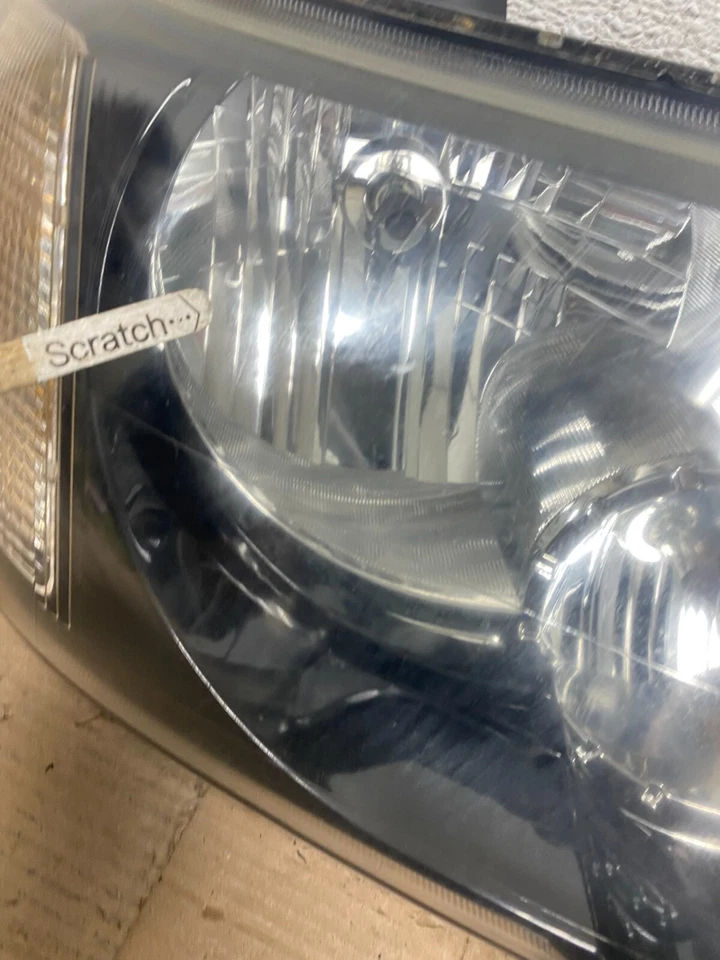 2004-2005 Land Rover Freelander Left+Right Side Halogen Headlights OEM O0468 DW - Image 4 of 4