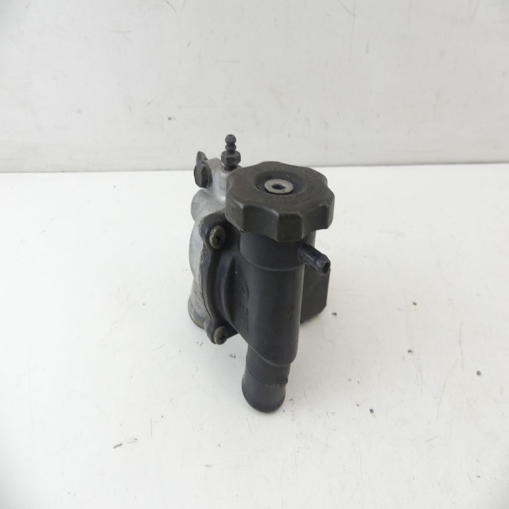 Kawasaki ZRX 1100 ZRX 1200 Thermostat Housing 21423 | eBay UK